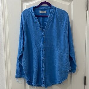 We The Free blue textured gauze top